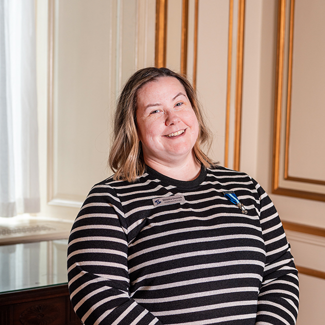 Veronica Grusnick headshot